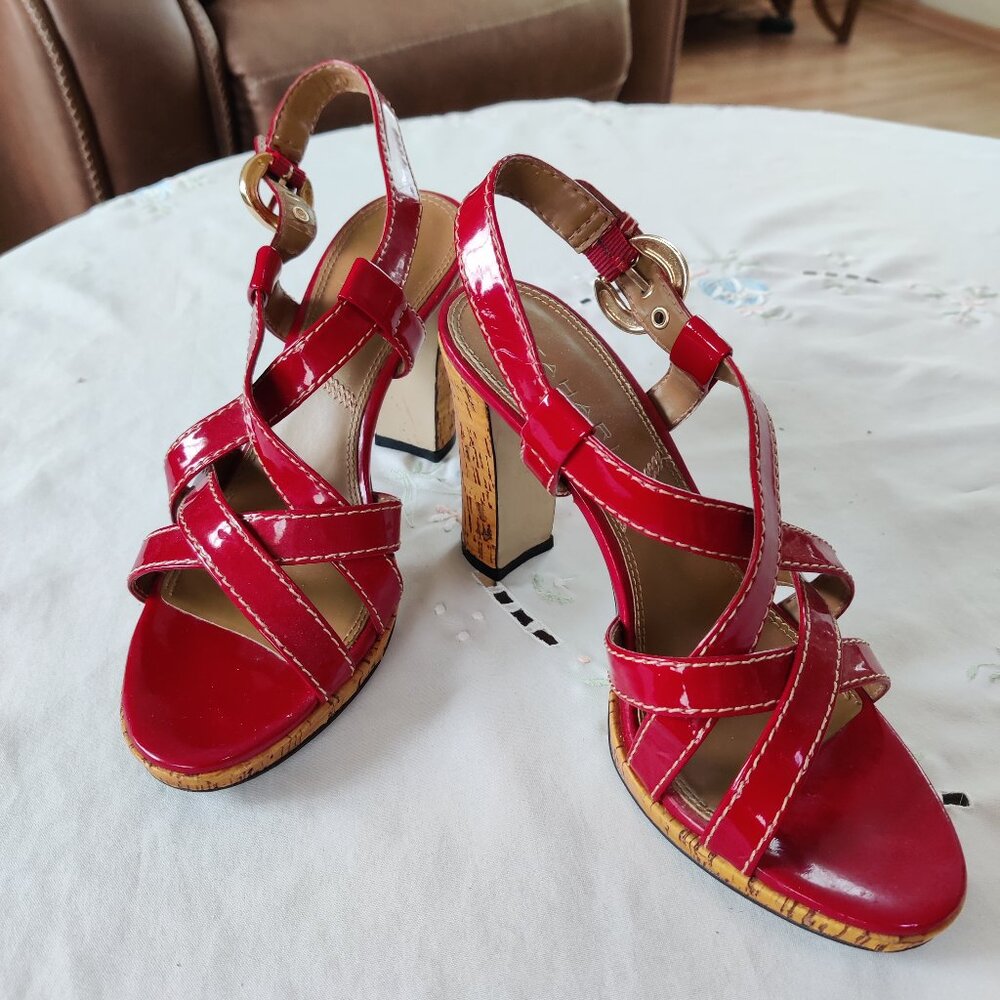 Tahari DIVA 7M Red Patent Leather Strappy Heel Sandals